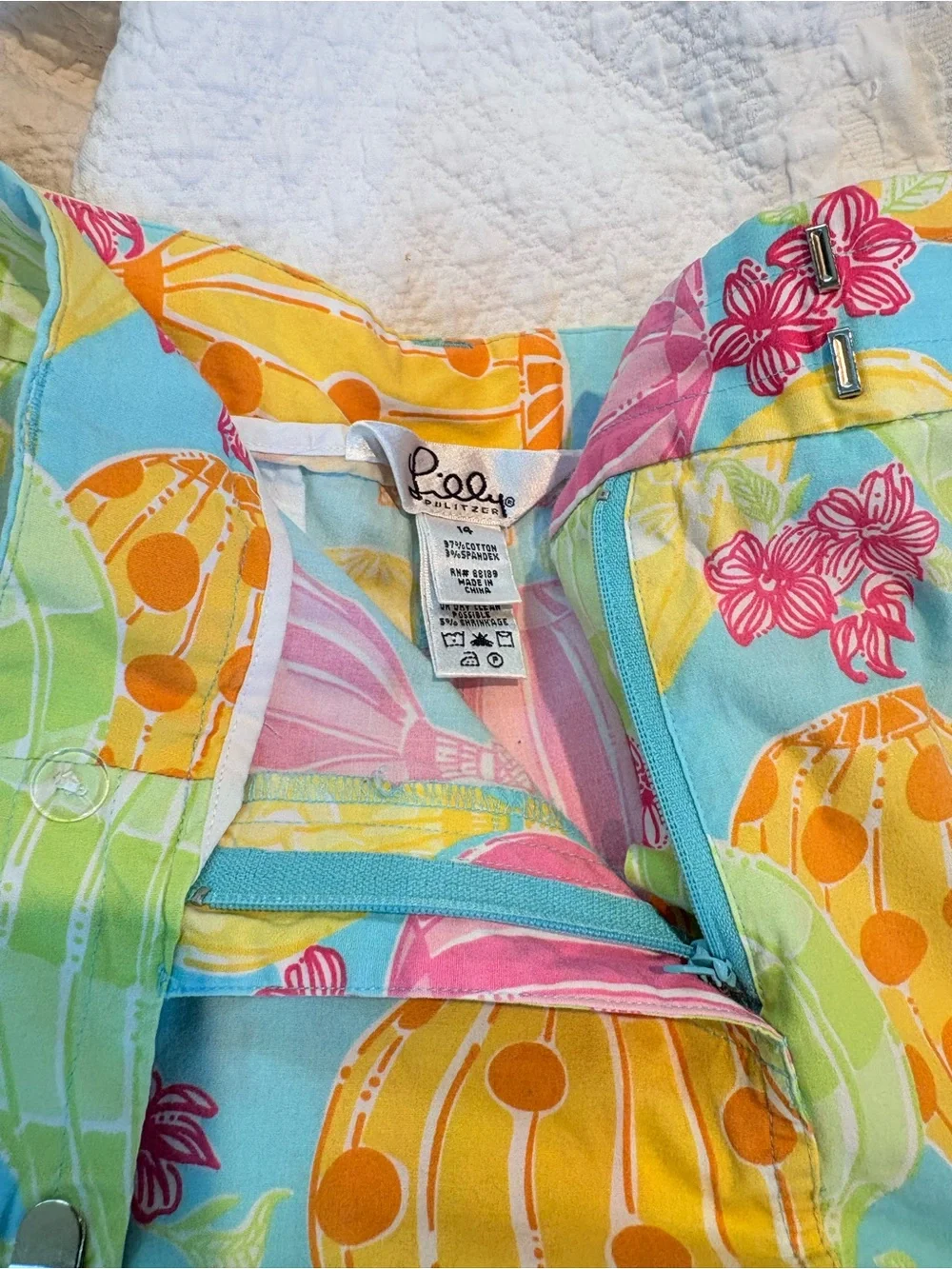LILLY PULITZER BERMUDA SHORTS 🎈BALLOON RACE SIZE 14